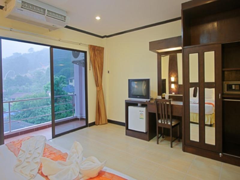 Absolute Guesthouse Phuket Patong Extérieur photo